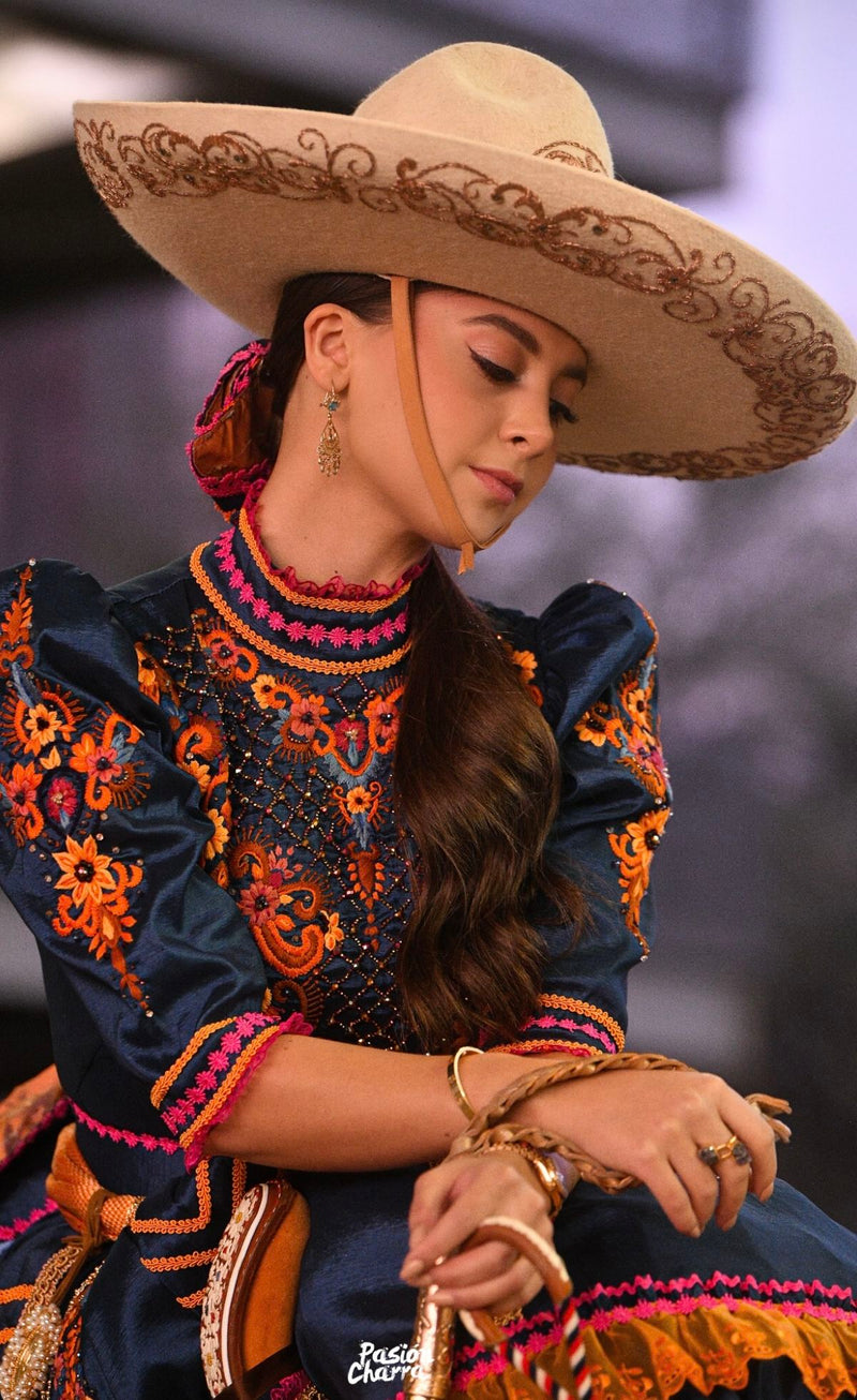 Resplandor de Tradición: Esencia Charra